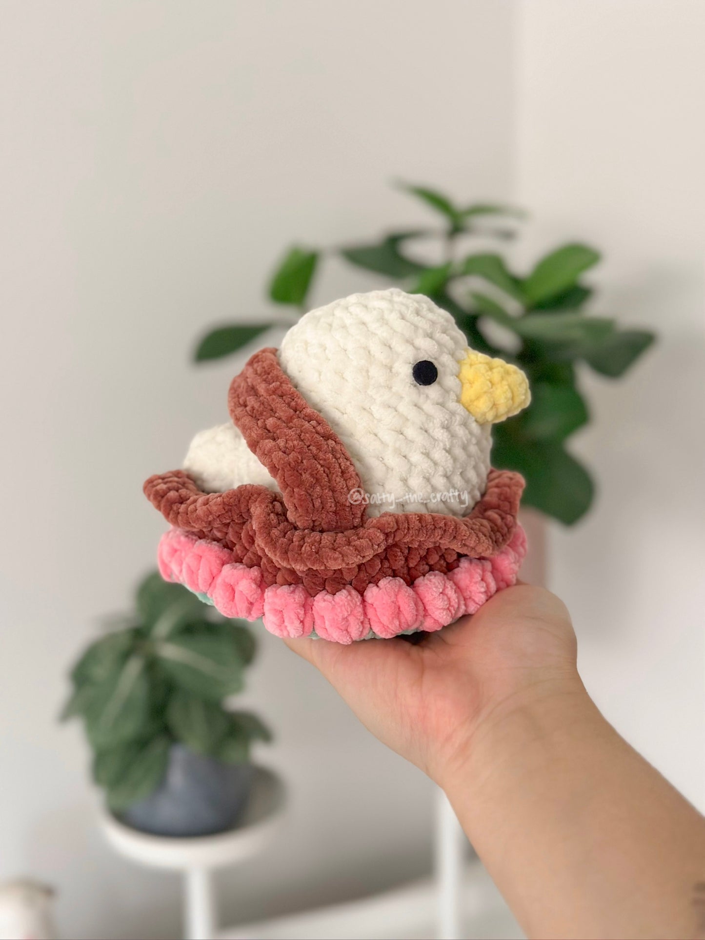 duck in picnic basket