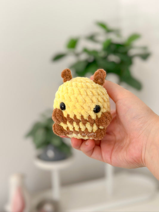 sitting bee